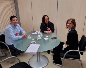 Luis Blandón y Suyen Barahona con el PSOE